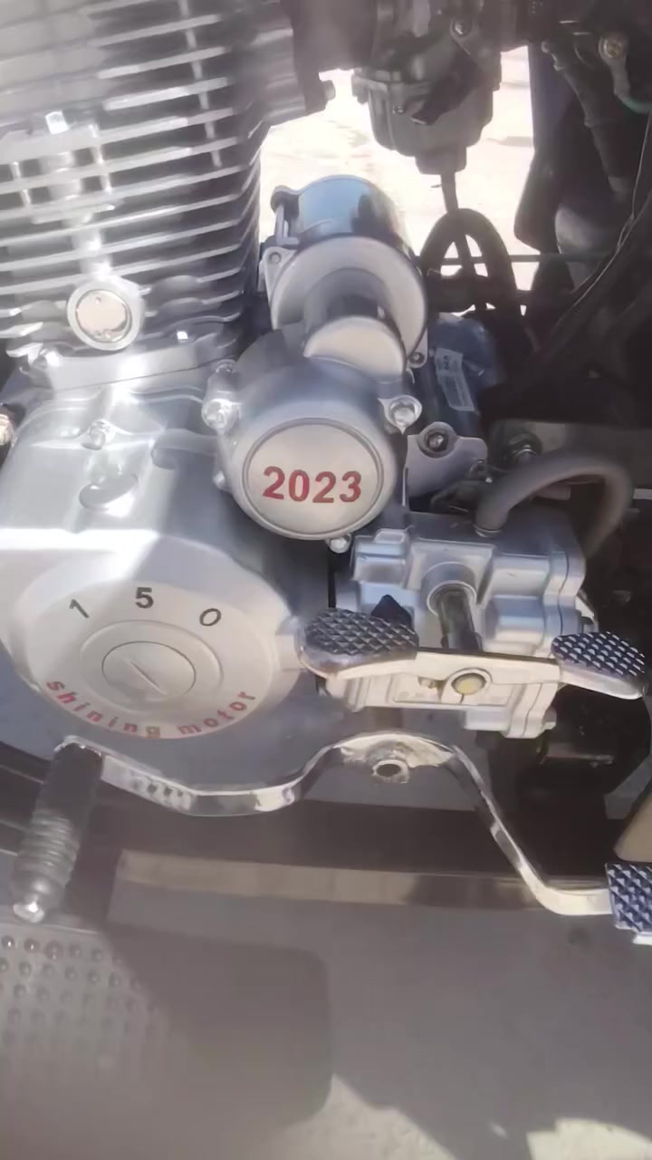 السلام عليكم ستوته جمره مديل 2023صالها شهر من طالعه البرحه جفتها بوشه وبستم الصلي السعر 2450بيها مجال قليل مو شراي رجاء لا تعبني ما متوجد عله خاص وكيلها نبيل جرد ستوته خير من الله طك اسوج ترايك وين ما كان ***********
