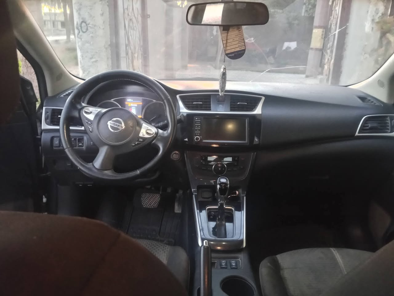 سلام عليكم
سياره نيسان سنتره موديل 2019وارد امريكي للبيع حادثه بنيد وجاملغ امامي عنوان بابل طفيل سعره 98بيه مجال الاتصال على رقم ***********  تواصل على خاص
