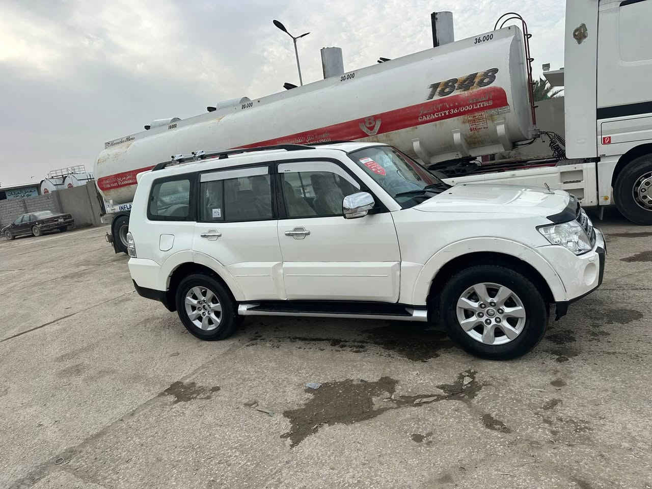 باجيرو حبتور موديل 2009 خليجي رقم بغداد تحويل مباشر سياره جديده وجاهزه من كلشي بيه قطعتين صبغ فقط شرط السونار السعر 110 مكان السياره حله الحمزة الغربي
‭***********
