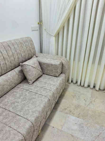 💯موديل ٢٠٢٦ 💯
معمل ومعرض شمس الدجيل 💯💯
وبالعافيه وشايفين كل الخير 💫💫 موديل ديوان حسب طلب الزبون من اختيار التفاصيل واللون الأوف وايت المميز والجميل  .
💯💯💯💯
يوجد لدينا عمل كافة الموديلات للتخم والديوان يتم العمل بأتقان التصميم والعمل بأيادي أفضل النجارين وأروع المصممين والخياطين بشرط خشب بلوك اسود وأختيار المواد عالية الجودة والأسفنج مميز اول مع طبقه بولستر طبي والقماش المقدف درجة أولى وبشرط تكون كل التفاصيل أفضل من العمل التركي من نجاره ودوشمه والفنش عند تقفيل التخم يعني الحمدالله شغل يرضي الله والزبون موديلات التقجيج اليدوي درجة أولى كل التفاصيل تكون بشرط ١٠٠%  وتجي وشوف المعمل والكادر والشغل بعينك وبعدها يتم الاتفاق على كل التفاصيل ...... وأدخل للصفحه وشوف كل اعمالنه  💯 
💫ويوجد بيع بالقسط 💫

والتوصيل لجميع المحافظات 
واي استفسار الاتصال على الرقم . 

***********
***********   وتساب
