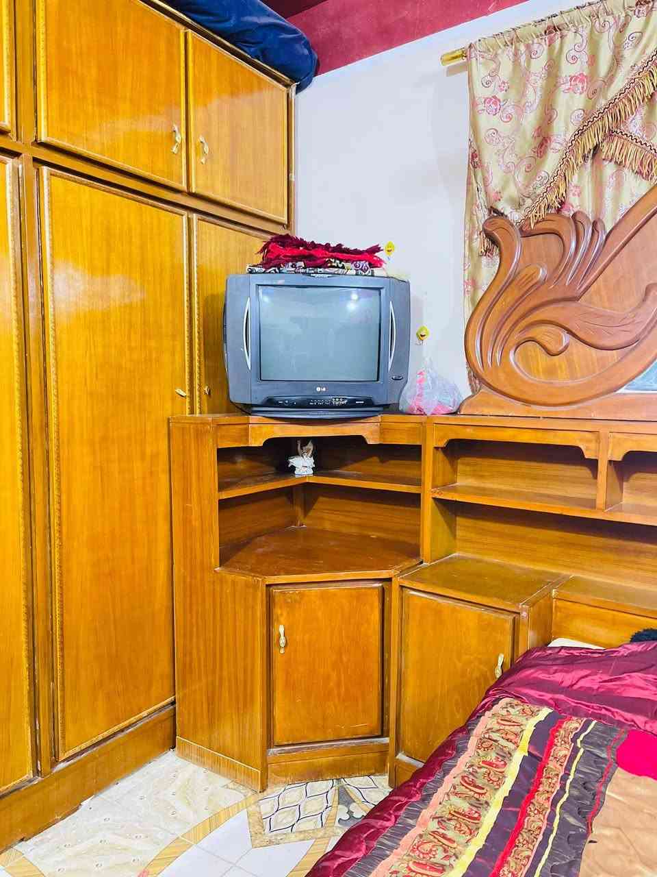 السلام عليكم.. غرفه صاج حطاطه للبيع السعر 500 وبيها مجال مكان صكلاويه شهداء 2 ***********
***********
