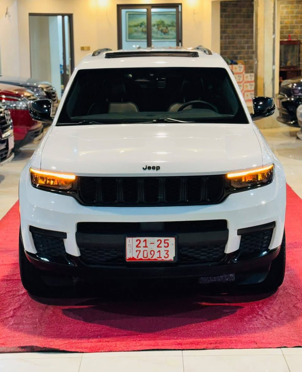 2023 JEEP GRAND CHEROKEE,
مواصفات لاريدو بلاك توب 
موديل 2023
حجم المحرك V6(3.6L)

عداد المسافة19الف مايل 

عدد المقاعد 7 راكب

للون ابيض
الضرر كما موضح بالصورة 

المواصفات :  لاريدو  بلاك توب 
بصمة تشغيل
تشغيل عن بعد 
بصمة ابواب
رادار امامي (تحديد مسار)
رادار جانبي (نقاط عمياء)
رادار خلفي (تحذير من الاصطدام)
شفتات+تحكمات استيرن 
كشنات  جلد شامو 
صندوق كهربائي 
تبريد مركزي 
تحكم وضعيات القيادة Drive modes 
شاشة دشبول ديجيتال
كير ماوس
شاشة كبيرة لمس+ كاميرا
أوتو ستارت Auto Start
اوتو ستوب Auto Stop
أوتو هولد Auto Hold
منافذ USB+AUX
مانع انزلاق+ABS
وبقية المواصفات المعروفة
العنوان كركوك شارع المعارض

معرض هشام الحمداني لتجارة السيارات
السعر 295$
للاستفسار ☎️☎️

***********

‭0773 051 3296‬

***********

