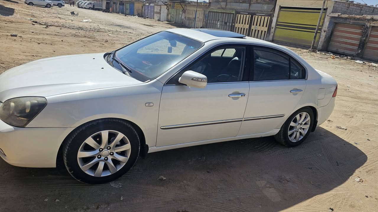 اوبتيما موديل 2008
 ابيض 
رقم دولي 
فتحه بصمه
محرك 2000 دوش بلادي شركه 
مكفوله من والتبديل 
شرط الفحص كلها على البلاد 
محرك مكفول 
لا بخار ولا تنقيص ولا صرف ولا صوت 
كير بلادي ما مفتوح 
تحكم
صدر جديد 
تايرات تخم 
تبريد ثلج❄️
داخلها جديد
داخل اسود كشن جلد
ويل كب بلادي 
كهربائيات كلها شغاله 
مكاني الدوانيه

السعر 110 بيها مجال قليل 

***********
