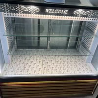 ثلاجة حلويات • ٣ رفوف • سليمانية