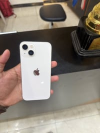 آيفون ١٣ • ١٢٨ • ابيض