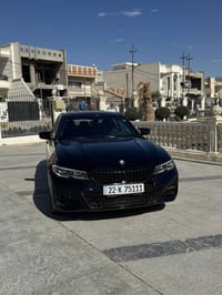 بي ام دبليو 330i • ٢٠٢٢ • ٣٤ ألف كم