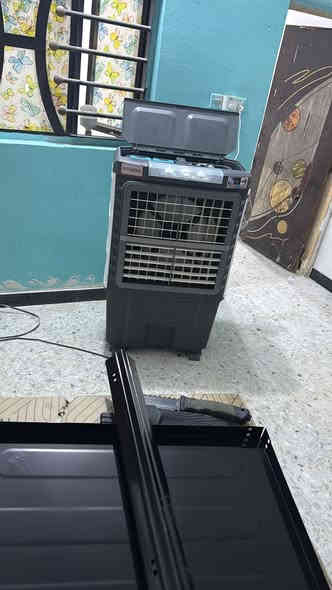 غراض كاملة للبيع جديدة ما مستعملة على نفس النضافة الي بلصورة 
غرفة نوم سعر ٥٠٠ الف 
دوشك نفرين طبي سعر ١٠٠ الف بعدة بلجيس 
كاونتر ٣ قطع سعر ١٥٠ الف 
ثلاجة جديدة حتة لكارتونة موجودة سعر ٣٠٠ قفل 
طباخ ما مستعمل جديد بس مشدود سعر ٦٥ الف 
مبردة مشتغلة كم مرة سعر ٨٥ الف 
العنوان بغداد الحرية الثالثة 
***********
