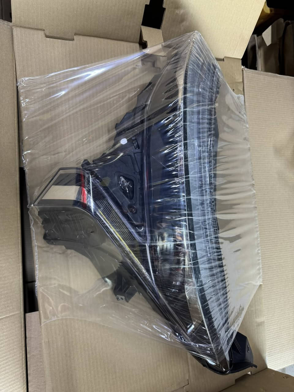 بسم الله الرحمن الرحيم 
لايت K3 2025
 خليجي اصلي وكاله

مركز سيؤل الكوري 2

مركز سيؤل لتجاره الادوات الاحتياطيه للسيارت الكوريه 
جميع ما تحتاجه لسيارتك الكوريه واصلي_تفصيخ_جديد-
اصلي_تجاري _ حديث_قديم 
جميع المحركات _وحداده صدر 
فروعنا 
الاول بغداد: الشعله شارع العام 
‭***********
الثاني بغداد:صناعي الحريه 
***********
الثالث بغداد :الطالبيه 
***********
