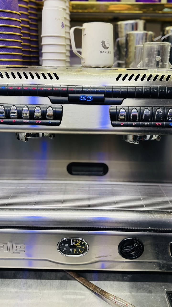 للبيع مكينة باريستا
la spaziale s5
ايطالية مستعملة قليل كلش قوية جداً جداً
نظافتها واضحة بالصور
السعر 18$ ورقة
فيديو الها بنهاية البوست
العنوان بغداد الدورة
***********
