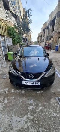 سياره هي Nissan Sentra 2017 (نيسان سنترا موديل 2017)، وغالبًا النسخة ا...