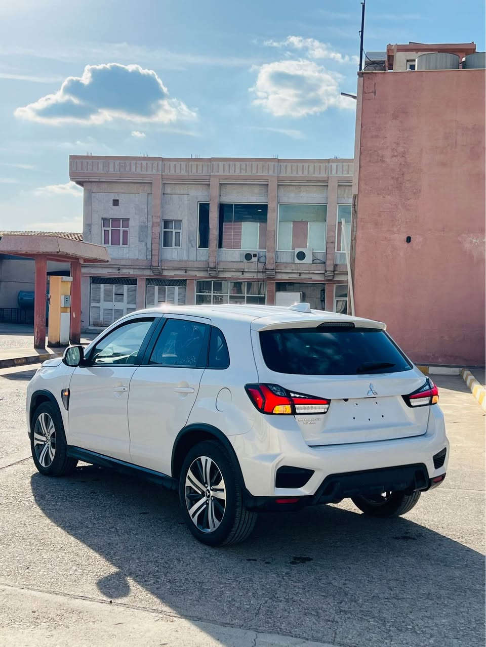 2024 MITSUBISHI OUTLANDER SPORT 2.0 ES
ميتسيوبوشي أوتلاندةر موديل 2024 ES دبل أكسل✅
رقم شاسيم داناوة بس بونيتي بوياخة بةبئ ناوگرتن
گير و مةكينةي بة شةرتة رادار بةردي گزوز بة شةرتة💯
 ***********☎️✅ دبل أكسل 4WD✅ شرت رقم اكر, نينوى
