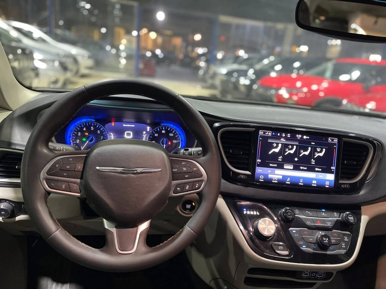 المركبة  :  كرايسلر باسفيكا لون ابيض موديل 2023
#الضرر    : صبغ قليل في الجاملغ الامامي الايسر فقط
#الكفالة   : نكفل السيارة من الغرق و الشاصي
#الرقم     : اربيل ( تحويل او وكالة باسم المشتري )
#السعر   :  235ورقة مع المجال

#المواصفات :

▪️ محرك 6 سلندر 3600
▪️رادار امامي تفاعلي متعدد الاستخدام
▪️لايتات زينون عالي وناصي مع حاجب LED مع كشافات دعامية زينون
▪️ حساسات خلفي اصل 
▪️ حساسات الاجتياز الجانبية 
▪️ كشافات دعامية اصل 
▪️ بصمة باب وبصمة تشغيل وتشغيل عن بعد 
▪️كشن ذاكرة (خزن ميموري) لكرسي السائق
▪️ طقم ويل حجم 18 مع طقم تاير بحالة ممتازة 
▪️ كاميرا خلفية دوارة مع الستيرن 
▪️ باب جنطة كهربائي شفط 
▪️ ابواب جانبية كهربائية مع بردات اصلية 
▪️ غرفة السيارة جلد اسود اصل 
▪️ تحكم كهربائي متكامل لمقاعد المقدمة 
▪️ شاشة دشبول كبيرة لمجموعة من الايعازات 
▪️ السيارة 7 راكب مع 3 قطع


**إذا كنت صاحب هذا الإعلان وتريد حذفه لأي سبب، رجاءا أرسل رسالة إلى الدعم الفني**