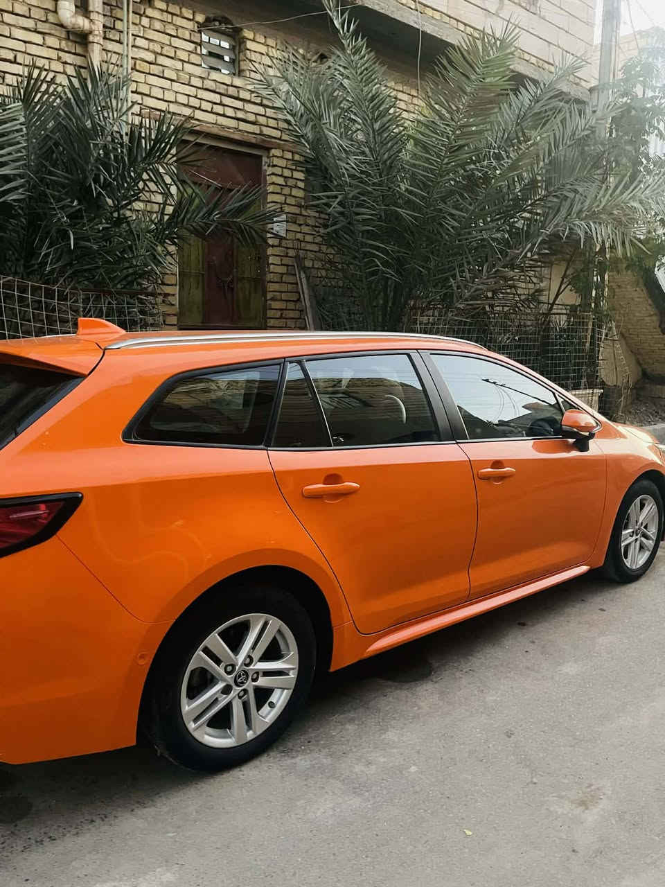 السلام عليكم
كورلا للبيع هايبرد استيشن 
    موديل 2023
السعر 125 وبيها مجال 
مكانها ناصريه مركز
الرقم: ***********
