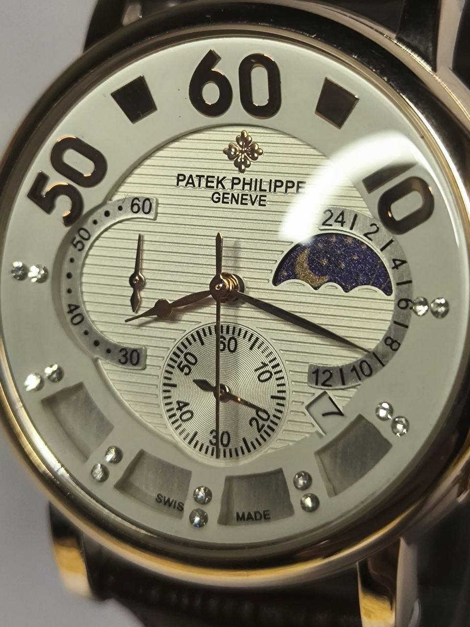 ساعة باتك فلب PATEK PHILIPPE مميزة
تحفة فنية 
مكينة كوارتز دقيقة ( نظام ستوبوج ) جميع السناتر شغالة
زجاج زفير (مزرق) ضد الخدش
مقاومة الماء والغبار 
سير جلد طبيعي جدا مميز مختم قفل فراشة 
ساعة مختمة 

السعر :- 40 ع اول تم 
للحجز والاستفسار يرجى مراسلة الصفحه


**إذا كنت صاحب هذا الإعلان وتريد حذفه لأي سبب، رجاءا أرسل رسالة إلى الدعم الفني**