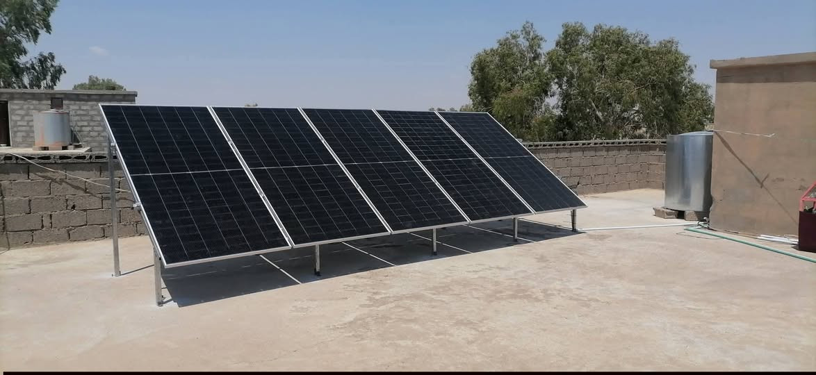 تم نصب منظومة طاقة شمسية في القيارة وادي الصفى ⚡🔋🔌💡
نهارا 10 امبير
ليلا 20 امبير/ساعة
انفيرتر 6 كيلو فلستي
بطارية 5 كيلو فلستي ليثيوم 
الواح 630 W
حديد مغلون 4×4 سمك 2 ملم حقيقي
سيركت حماية متكامل ويشمل قاطع DC للالواح مع فيوز حماية وقاطع حماية DC للبطارية مع جوزات حماية
اسلاك DC 4 ملم
للاستفسار الاتصال على الارقام 
***********
***********
مصطفى العنزي
