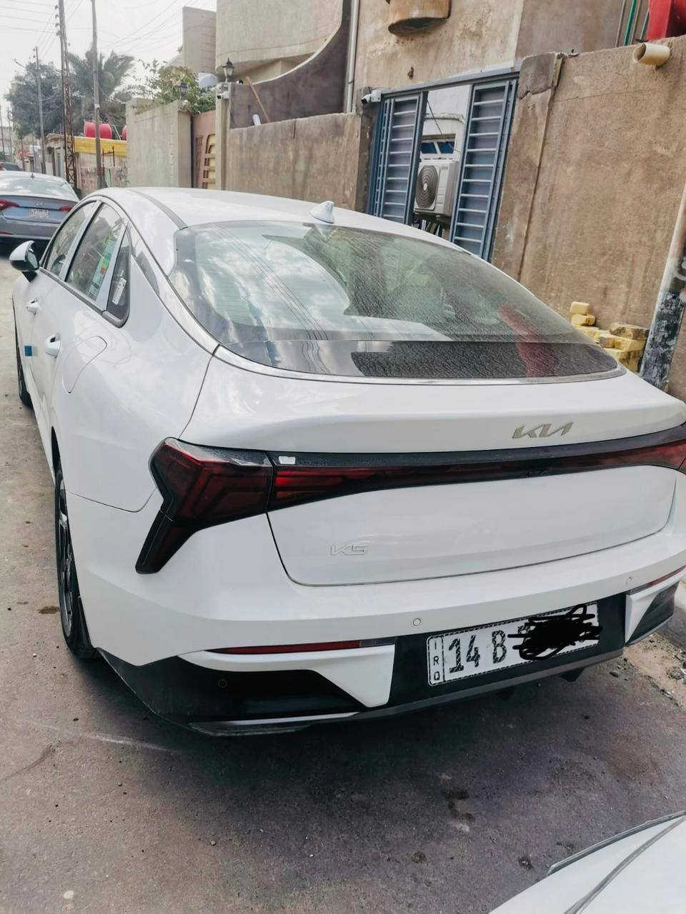 السلام عليكم
رجاء اقرأ المنشور واتصل ع الرقم انه مكلف بنشر
K5
موديل 2025 خليجي سيارة وكالة ساحبها من شركة Kia
كتاب شهداء ماشية 5 الف كيلو سيارة بيها ضمان 5 سنوات
وصيانة 3 سنوات بيها بارد بل داير الخلفي الفوك التأثير ع كد شبر موضح داخل الصوره
ومشتغله BDR مكينة وكير وحداده وتبريد سيارة كفاله
خير من الله بحاله الزيرو وقم بصرة محرك 2.500 وبها
تبديله دهن مجاناً من الشركة لمدة 60 الف كيلو او لـ 3
سنوات مكاني البصرة الزبير #السعر 215
للاستفسار ***********
