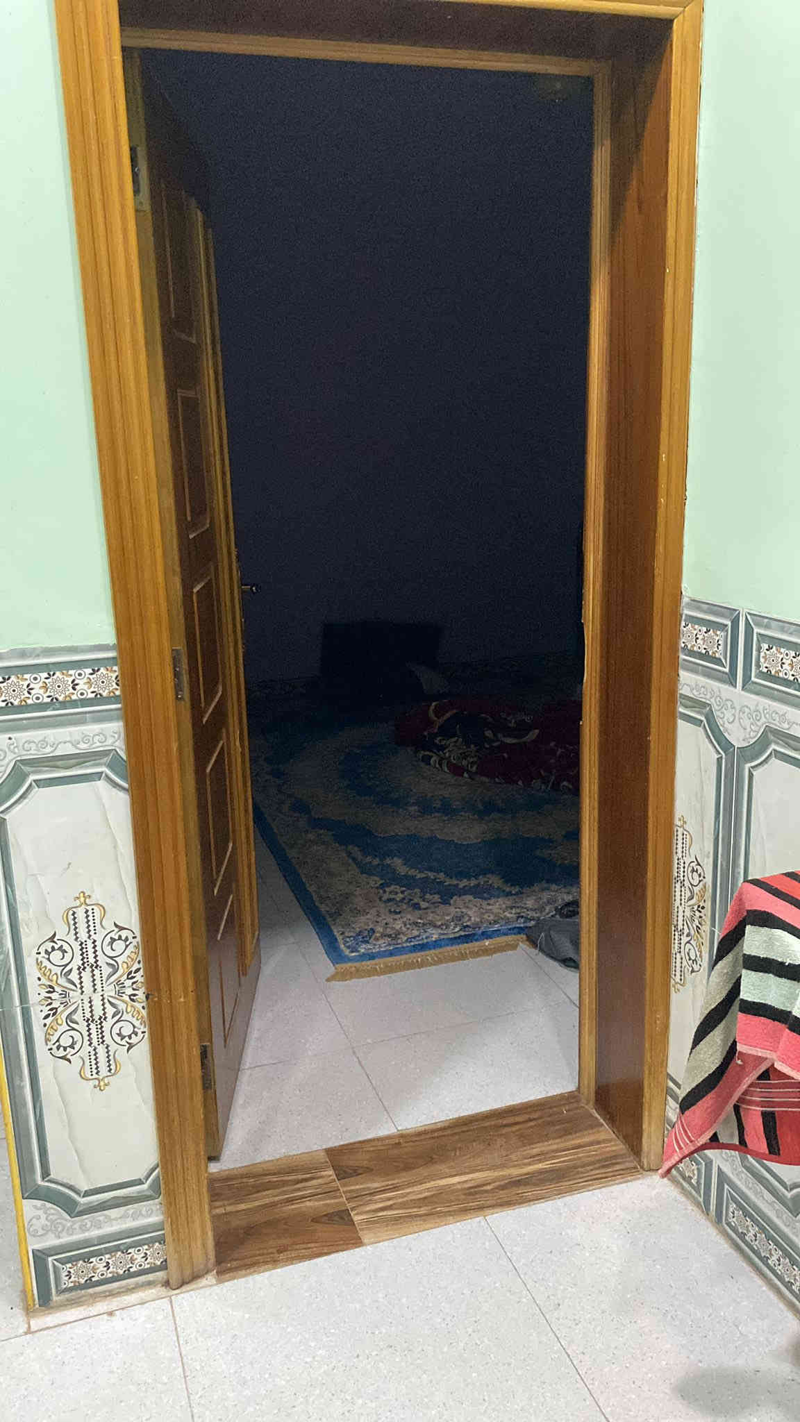 السلام عليكم بيت للبيع سيد علاوي   كبال الـ سعودي قريب ع الشارع مسافه 100متر   زراعي أسهم قرار محكمه مساحت البيت 300 متر تفاصيل موجود. صور. وفيديو بي شرح كامل 

#السعر  200نهايته 
***********.
