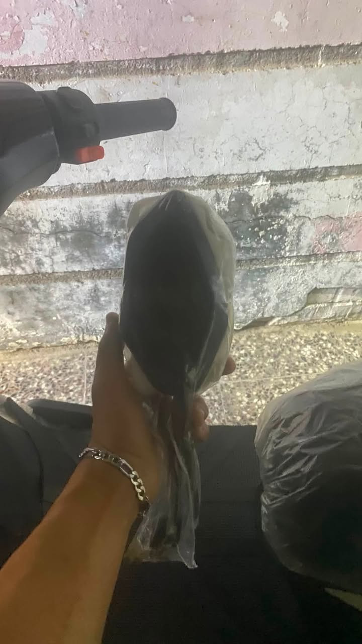 السلام عليكم دراجه سنكنس شمعه شحن لدراجه قبل يومين اخذتها بعدها ممشاها صفر كيلو ممتعود على شحن واريد أبيعها دراجه 6 باتريات بشحنه لوحده 60 كيلو تمشيك شاحنتها بعدها مطاكها من الكارتون مريها نفس لشي مجرد جبتها من ابو لمعرض لحد لبيت وبعد دراجه مطلعت شايله يعني وحق محمد لياخذها متعبه موضف طالب لشغل متعبك حلوه ونضيفه بعدها مال رمبه ارجع واكرر هاذ يوم الثاني الها السعر 950 وبيها مجال مكاني بغداد الحريه رقم الهاتف ***********
