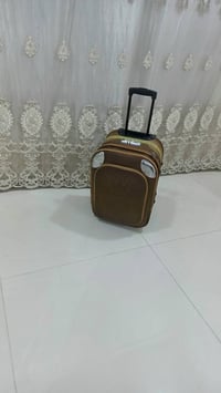 جنط سفر • للبيع