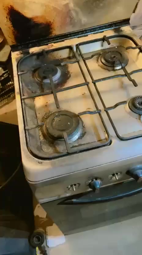 كل هاي الغراض للبيع نضيفات وشغالات وع ضمان مكاني البصره  للاستفسار *********** اتصال أو  واتساب
