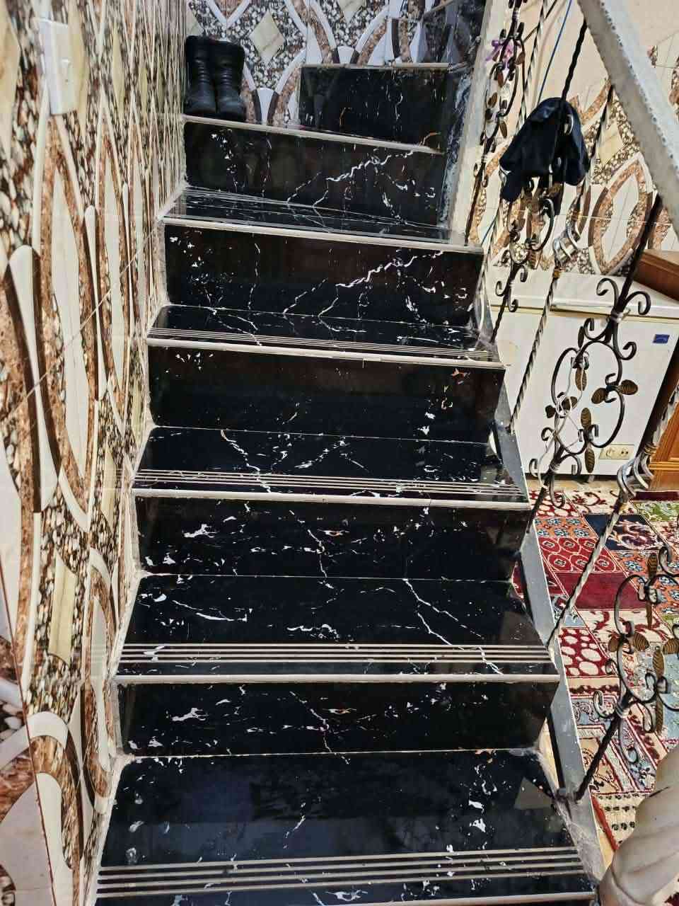 السلام عليكم بيت للبيع شارع ابو علي قرب بيت ابو علي الدلال
خدمات كامله تعال وكعد ماء مجاري كهرباء بس تبليط هاي ليام تكمل ***********واتساب تعال وتدلل معروض 90 وبي مجال 150متر قاطين لاول بلوك وقاط الثاني فرمستون دلايه ابو فهد المياحي
