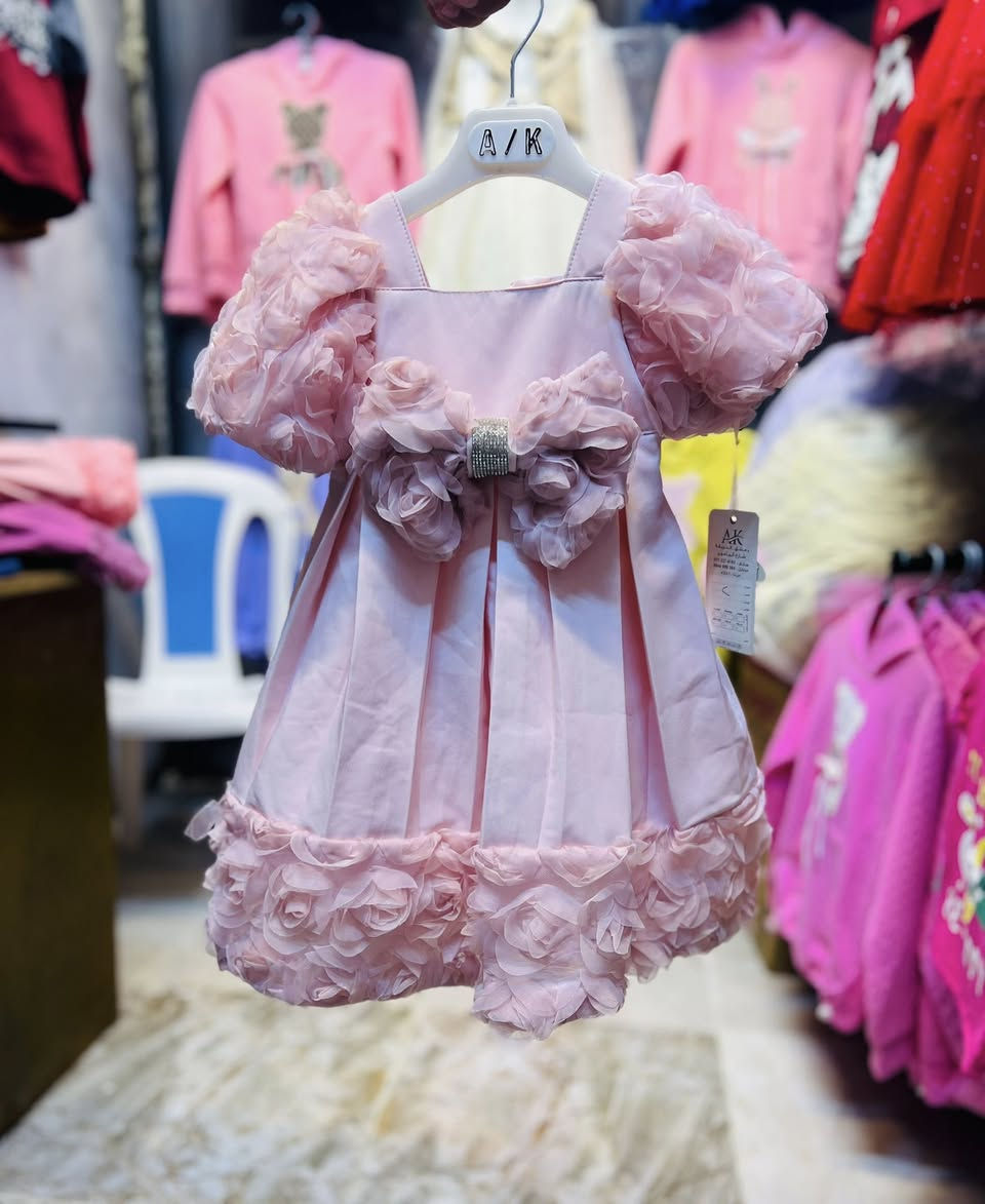 فستان بناتي قماش درجة اولى 👗
قياسات من عمر سنة الى 3 سنوات 
عنوان المحل ناحية القيارة سوق الملابس مقابيل تجهيزات الليث 📍

يوجد خدمة توصيل داخل وخارج ناحية القيارة 🛵


**إذا كنت صاحب هذا الإعلان وتريد حذفه لأي سبب، رجاءا أرسل رسالة إلى الدعم الفني**