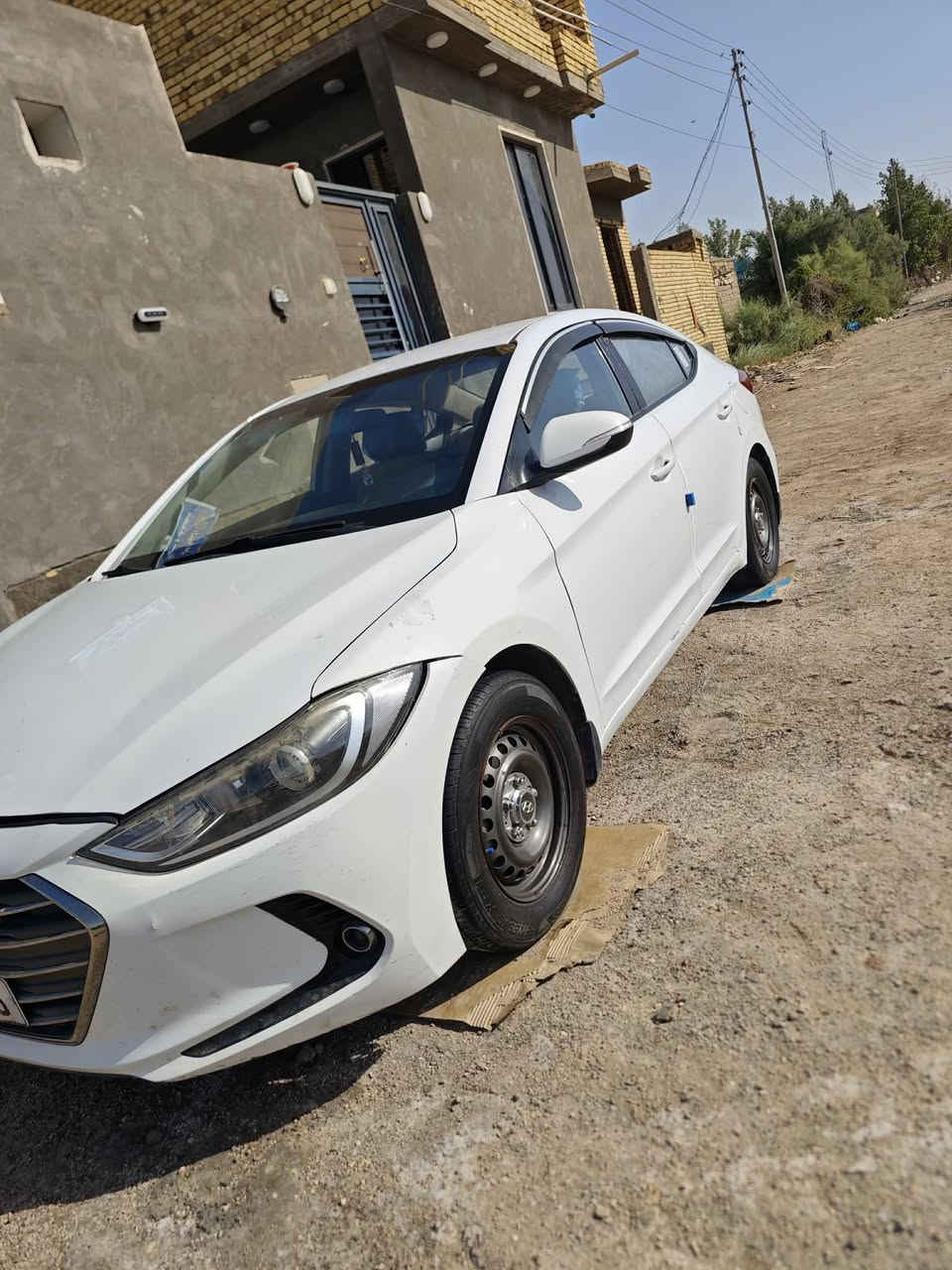 السلام عليكم النترا 2018 خليجي مكينه2000 وكير وحداديه وتخم تاير وتبريد منظومة جديده سياره جاهزه مواصفات تحكم ستيرن مرايه شفط رادار  بيهه 3 قطع تبديل رقم دولي بسمي تحويل ثاني يوم السعر115وبي مجال بسيط مكان سياره ناصريه الاستفسار ع رقم***********
