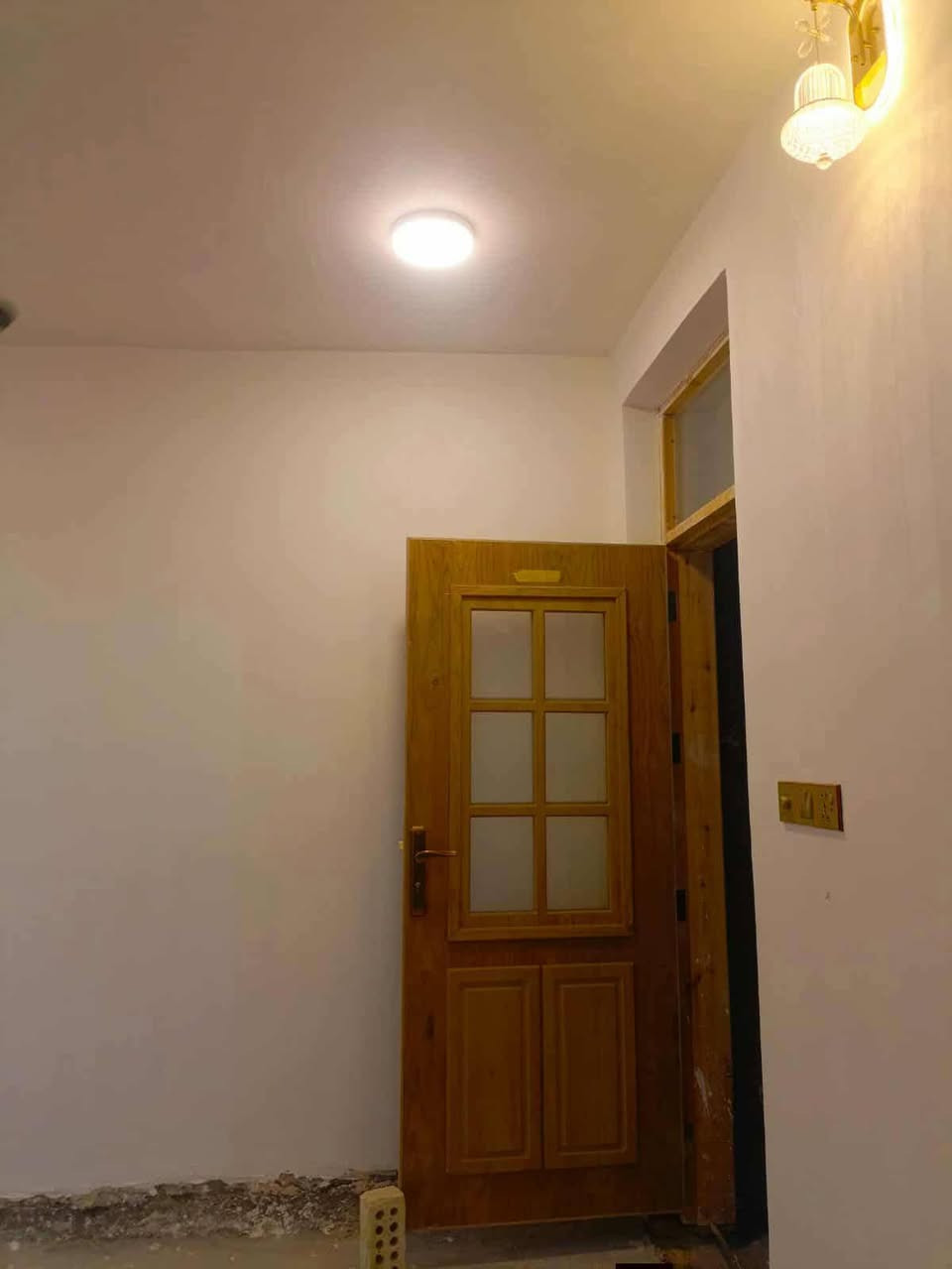 صباح الخير للبيع مساحه 400 200متر مبنية 200متر لا لاتصال برقم اومراسلت صفحه ***********
