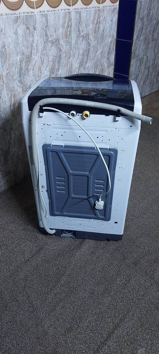 غسالة توماتيك ٥ كليو فول نضافه للبيع استفسار على الرقم ***********
