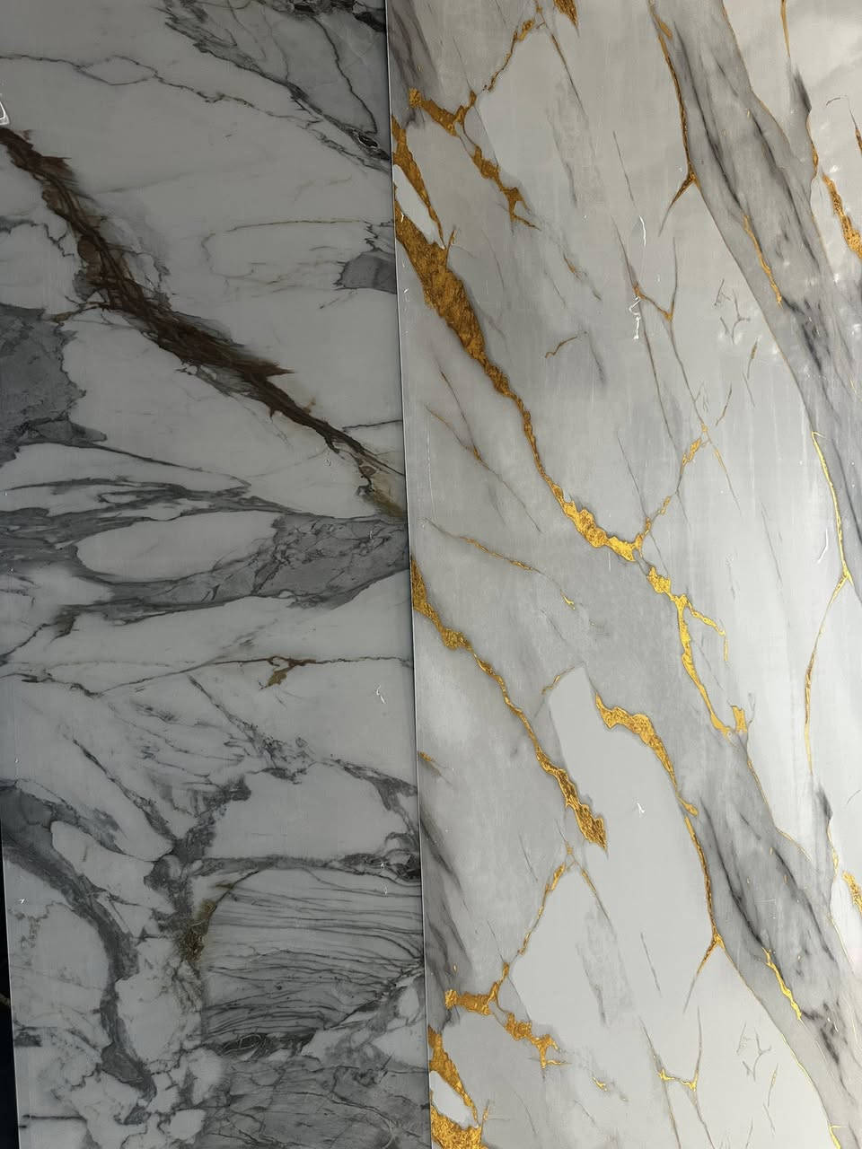 معرض الجواهر للديكورات
كل أنواع الديكورات الحديثة نقشات فوم مختلف الأحجام سحبات فوم بنلات فوم ملكي جبسوم بورد حديد ثقيل سقوف ثانوية مختلف الموديلات جدار بلاستك ثريات انارة بردات زيبرا تركي بديل رخام بديل خشب بديل شيبورد وكل أنواع الديكورات الحديثة
العنوان: مقابل مفرق الزاوية
***********
