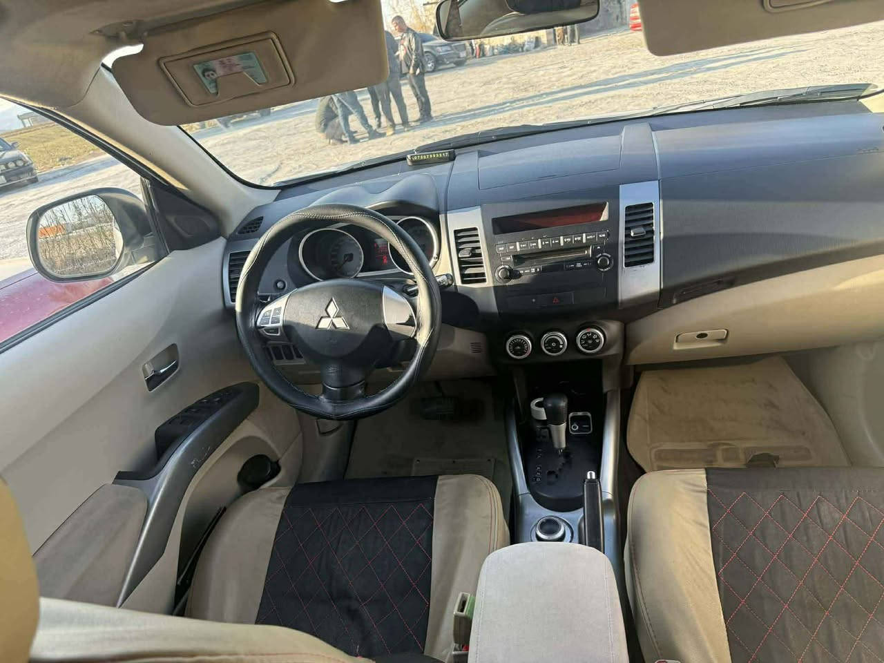 اۆتلاندەر   2008
6 پستۆن ➯
گێڕومەکینەوکارەبایی بەشەرتە ✔
مەکینە بیلادە نەکرایتەوە ➯
گێڕاۆتۆماتیک ودەبڵ اکسل 4×4
فوول مواصفات تەنها سڵاید نیە ➯
نمونە لەجوانی وخاوێنی سەیارەی ماڵە ➯
سنووی دوو ساڵە تتواو بووە 
‭0750 765 7332‬ ڤایبر،واتساپ
شوێن شەقڵاوە
نرخ 105 ومجال شقلاوة, أربيل
