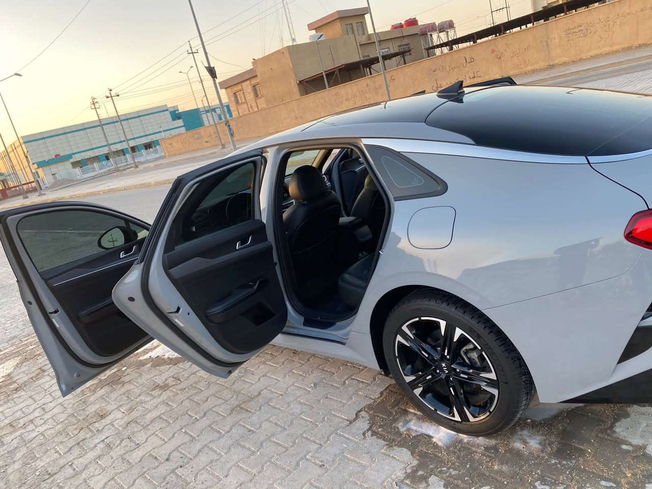كيا K5 GT Line
موديل 2021

 المحرك: 1600 تيربو

 الممشى: 125 الف كيلومتر

 الرقم: مثنى – معوقين ( وكالة عامة) ب2028 تصير حرة

الحالة:

 • حادثها جاملغ وبنيد لا شواصي ولا لغود 

المواصفات:

•بانوراما

• بصمة + تشغيل عن بعد

 • 4 أنظمة قيادة (عادي – سبورت – اقتصادي – ذكي)

• رادار (أمامي – جانبي )

 • توقف ذاتي أمامي

 • تحديد مسار

 • LED أمامي وخلفي

 • لايت 4 عدسات زينون

 • Android Auto & Apple CarPlay

 • شاشة لمس + شاشة أعطال

 • كاميرا

• سايد بريك كهربائي

 • تحكم ستيرن جهتين

 • نظام أوتو

السعر 157 وبيها مجال وتدلل 

السيارة نظيفة ما متعوبة مكينة وكير كفالة من اي مشكلة بانزين كلة محسن وسوبر ما شامة العادي ودهن اصلي من موتول وصور الحادث وتقرير الفحص وي الصور موجودات 

 المكان: البصره / المعقل-الابلة

 الاتصال: ***********
