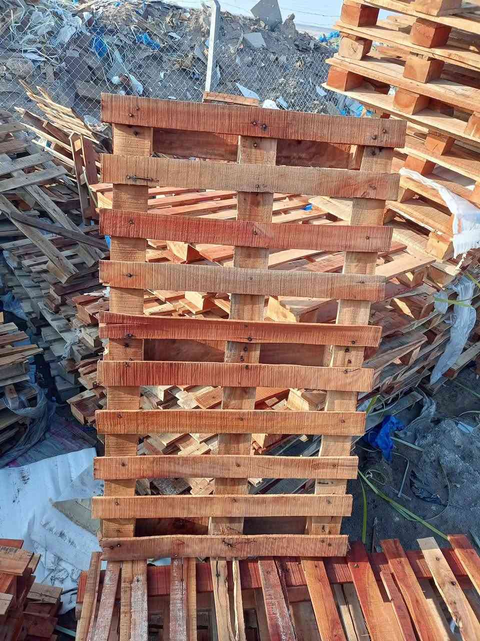 متوفر سكيب حطب البيع العدد مفتوح العنوان البصرة سعر سكيبه ب 3 ***********
