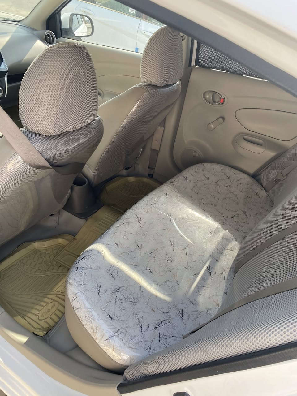 نيسان صني ام البليته الزركه ضمان شركة السور ماشيه١٥  الف. 2024   كفاله عامه من الزلغه  مدوشمه ارضيه وكشنات وصندوك وبردات  وبيها زنون 

تريد تحويل تريد وكاله السعر127  وبيها مجال مكان البصره حي المهندسين  رقم الهاتف  ***********
