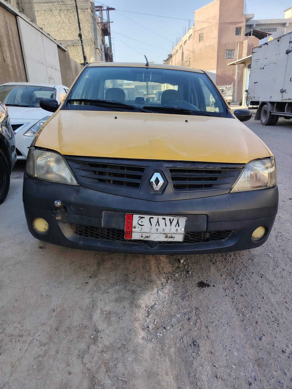 السلام عليكم اقره المنشور وبعدين خابر  سياره رينو لوكان 2009 السياره اتعرضت الحادث وهاذا كدام عينكم السياره عمرتها كولها بقت بس عل صبغ مكينه جديده شادها قبل شهرين لا تنقيص ولا بخار وفحصها اذا تريد مال حاويه السياره  شديت عوازل ارضيه  جديده  دعاميات جدد راديترات جدد تبريد شغال  نقص بوري واحد اثر الضربه حته بطل جبتلها مال تبريد حاضن مروحه جديد  لايتات جدد بك لايت جديد كلشي صار بيها جديد يحتاج بس صبغ وتكعد السياره والله والله صرفت عليها دم كلبي والحمدالله على كل حال عمومن السياره غرفتها حلوه عليها هيئه وغرامات عليه تاريخ انتها السنويه 2028 بدون عمله لان حجيت البيها بل منشور السعر 24 قفل قفل رجا المو شراي لا يكسر بحلال الناس مكاني جميله ***********  ملاحظه صور  قبل الحادث علمود الخياسات
