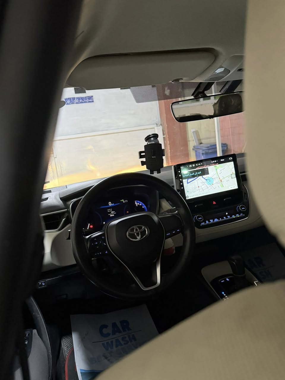 كورولا GLI  2022 وارد الخليج وكالة شركة تويوتا العراق (ساز SAS )
سيارة مكفولة من كلشي وعلى وضع الوكالة برغي واحد مامتبدل بيهة 
ماشية 29,000 كم 
محرك 1.800 cc اربعة سلندر 
السيارة ضمان شركة ساز ( وكيل تويوتا بلعراق )
( الملاحظة الوحيدة بيهة هي طخة بلجنطة بسيطة ترجع بارد واني عايفهة لان ماماثره على شكلهة + رصعة وكلشي موضح بلصور )  
 • الفئة: GLI (كامل المواصفات عدى فتحه السقف )
 • مري شفط 
 • حساسات امامية وخلفية 8 + دخول ذكي + ترحيب + 8 ايرباك + تبريد قطعتين + شاشة ايباد + تحكم ستيرن + كشنات مخمل لونين + ثلاث انضمة قيادة 
 • اللون ( ابيض صدفي ) 
 • الداخلية: (لون مميز )
 • الاستعمال: استعمال خفيف ( من البيت للجم ) 

مميزات السيارة:

 ما عليها أي التزامات
ما تحتاج اي مصاريف
عداد مسافة قليل 
باسمي وتحويل ثاني يوم 

السعر : ( 18.300 )    183 ورقة وبيهة مجال
للتواصل: خاص او عن طريق رقم الهاتف
***********
