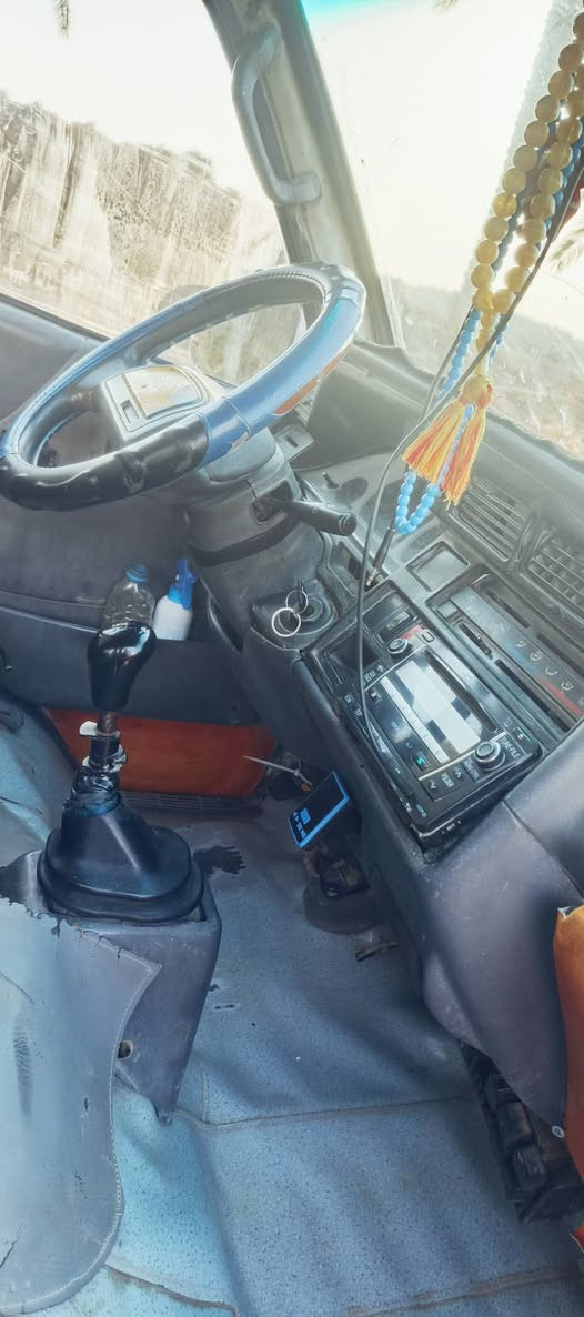 السلام عليكم فتون 2009 سياره حلوه مكينه جديده بشرط لا تبخر ولا تنقص گير بشرط كهرباء كله جديده صدر دبلات جديده باكيت دوشمه حلوه ونضيفه مداور ثاني يوم رقم انكليزي واسط باقي بس على الاستلام ( ملاحضه مكينه محور كاز يعني تفويله تنساهه) سعر 58 بيها مجال اتصل ودلل رقم *********** وتساب
