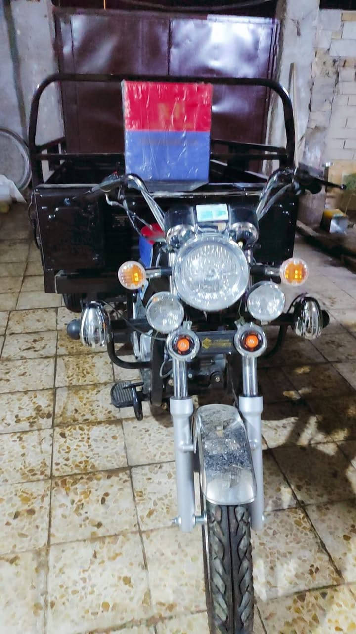 للبيع صار كم يوم طالع من الوكيل جديده 
***********
