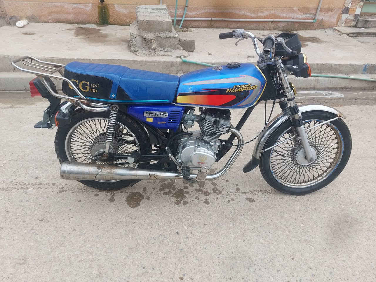 تايكر 20ابو بصمه مكينه مامفتوحه سعر 380 مكاني حي سماح ***********
