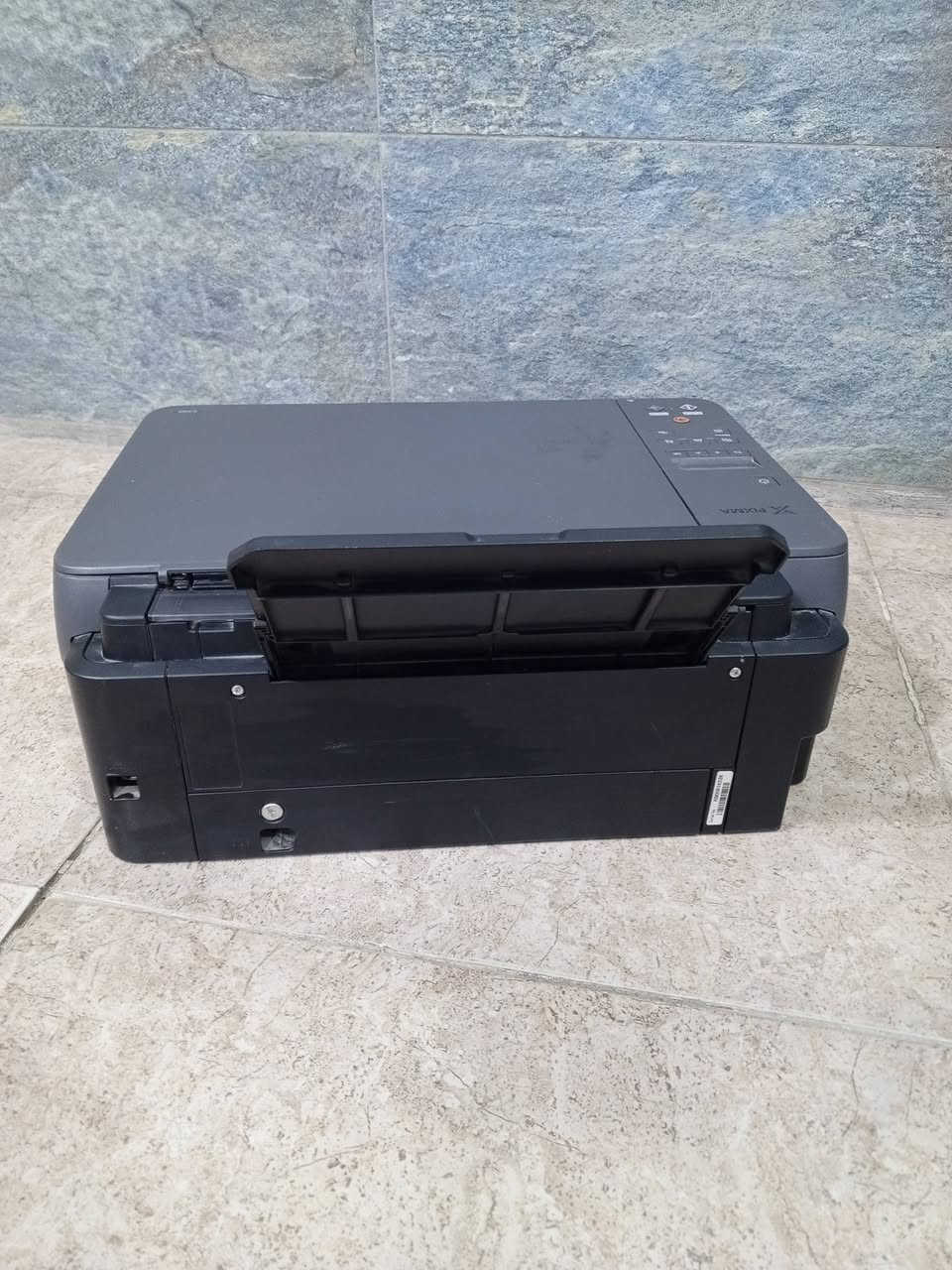 السلام عليكم عندي هاي طابعه إلى بيع  نضيفه شغاله 100%


**إذا كنت صاحب هذا الإعلان وتريد حذفه لأي سبب، رجاءا أرسل رسالة إلى الدعم الفني**