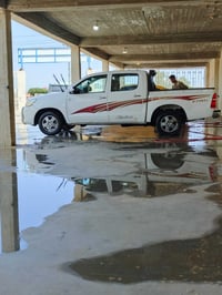 سياره فلااونزه 2014البيع سياره نضيفه سنويه ال27مصفره تصل 07827747426