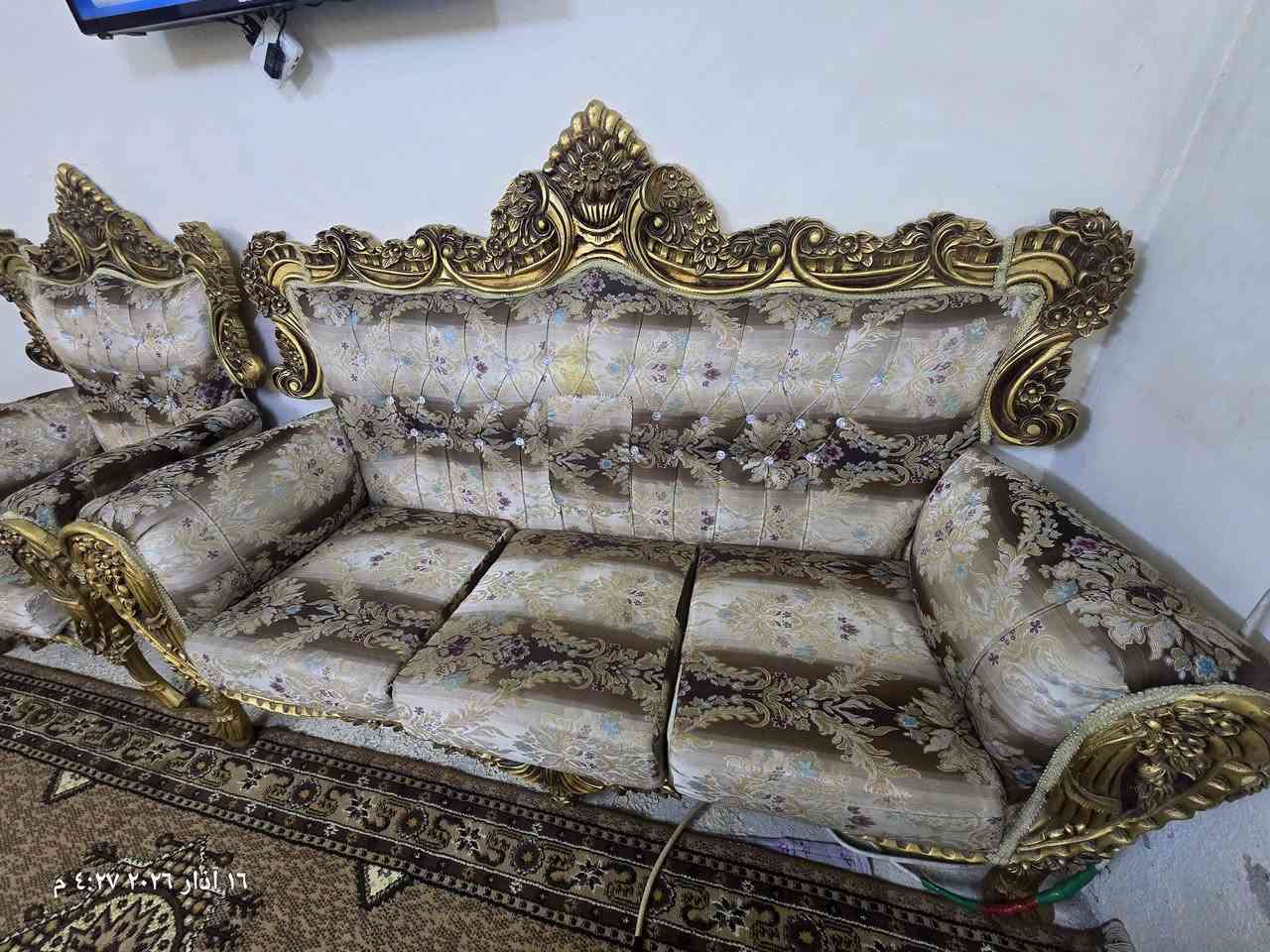 تخم ملكي مع سيت طبلات ثلاثي للبيع بسعر مناسب جداً  ب400 الف
العنوان بغداد الثعالبة الاولى قرب جامع العطاء
***********0
