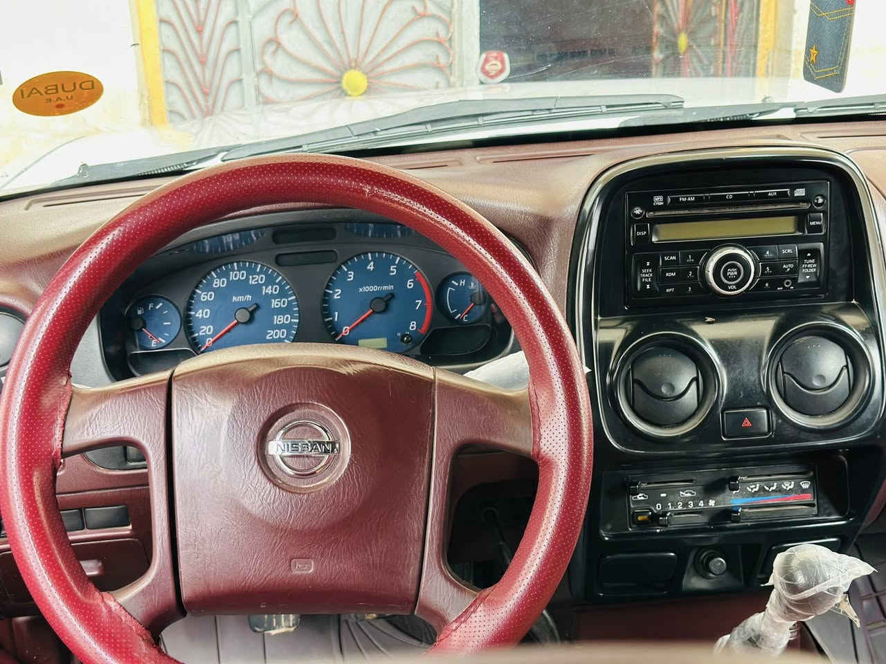 السلام عليكم نيسان 2014 فول محسن سياره جديد بيه جاملغ مبدل فقط والباقي كفاله عامه مكينه كير حداديه تخم تاير تبريد كله شرط السياره كارتون ستخدام شخصي رقم مثنئ سنويه جديده السياره ما عايزه شي السعر 126 وبيه مجال للستفسار *********** بيع او مراوس مكان السياره السماوه
