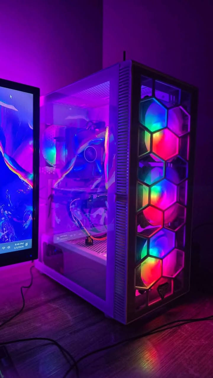 السلام عليكم PC للبيع مستعجل السعر ٨٠٠ الف قفل
موصفات 
AMD Ryzen 5 / 5600

RAM : T. FORCE. 8/×2.  16GB

NVDIA : RTX 2060

SSD : 128 GB

HDD : 500 GB

العنوان : موصل / نينوى 

***********
