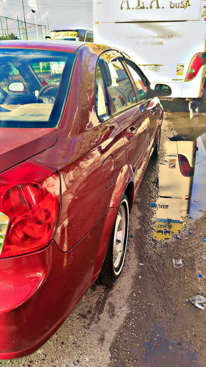 السلام عليكم اخوان اوبترا 2005 باسمي خصوصي غرامات كله مصفره مشتغل بيه تكسي صبغ عام اثر جراد فقط مكفوله من قطره خياس دواخله نضيفه شراي يتصل ويدلل ***********
