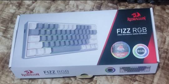 تجميعة مال Gaming كاملة كيس وكيبوردات 2 واحد مال العاب ميكانيكي من Redragon (واير) والثاني كيبورد اعتيادي (واير) وماوس من Redragon (واير) وماوس باد من Redragon ويده مال اكسبوكس 360 وعلبة مال (ازرار) كيبورد وشاشة من Gameon السعر مليون وبيها مجال . للتواصل (***********) .

مواصفات الكيس :
CPU : Xeon e5 2650v2
GPU : Rx 580 8GB
STORAGE : SSD 256GB
RAM : 16GB
POWER SUPPLY : 650w
CASE GAMING : 6 Fans (مراوح) RGB
AIR COOLER نظام التبريد هوائي
قطعة تحكم بألوان المراوح
قطعة WiFi
النظام : WINDOWS 11 PRO

مواصفات الشاشه :
120hz
السرعه مال استجابه 
0.5 ms
نوع الشاشه
fast Ips
حجمها
24 بوصه تقريباً
full hd 1920x1080
الشاشه مخصصه للگيمنك من ماركة Gameon
وتدعم جميع ميزات AMD

تجميعة حلوة تشغل جميع الألعاب الحديثة والقوية بسلاسة
