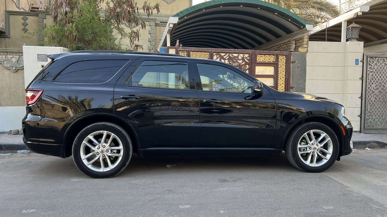 دورنكو 2021 خليجي كفالة بيها فقط بارد بالمدكر الخلفي السيارة مابيها اي نفص الشراي يراسل على الرقم فقط ماتواجد فيس مكان السيارة مكانها بصرة وباسمي  ورقمها بغداد وهذا رقمني ***********
