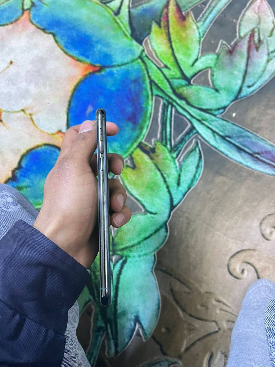 السلام عليكم عندي آيفون 11برو ماكس نضيف 100/100لا مفتوح ولا شايف صيانة بكاني بطارية 75بكاني بغداد الشعلة موجود خاص هاذة رقمي ***********
