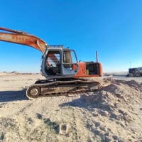 حفارة هيتاشي • موديل 99 • حجم 200