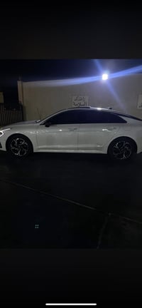 ٢٠٢٥ • بصمة أبواب • أبيض صدفي